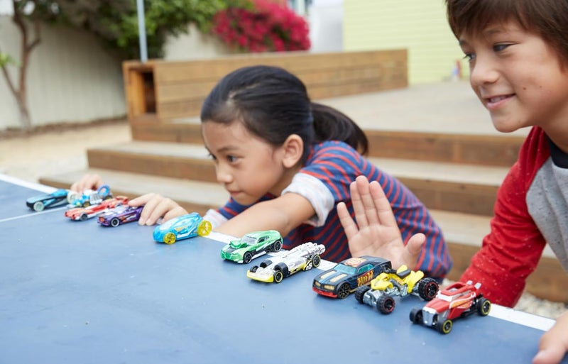 Hot Wheels مجموعة سيارات هوت ويلز الأساسية 5 قطع - سيارات مصبوبة متنوعة - Image 2